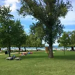 Nyarfa Vendeghaz Lägenhet Balatonmáriafürdő
