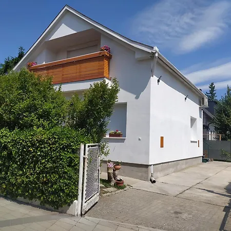 Nyarfa Vendeghaz * Balatonmáriafürdő