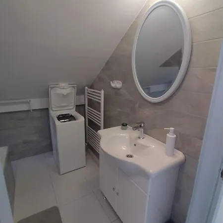 Nyarfa Vendeghaz Balatonmáriafürdő