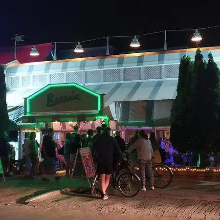 Nyarfa Vendeghaz Apartment Balatonmáriafürdő