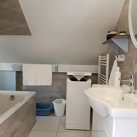 Nyarfa Vendeghaz Apartmán