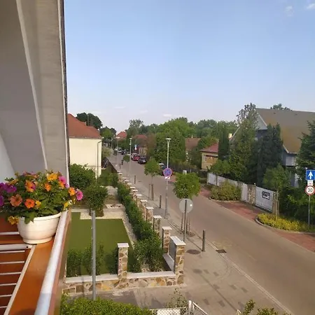 Nyarfa Vendeghaz Apartmán *