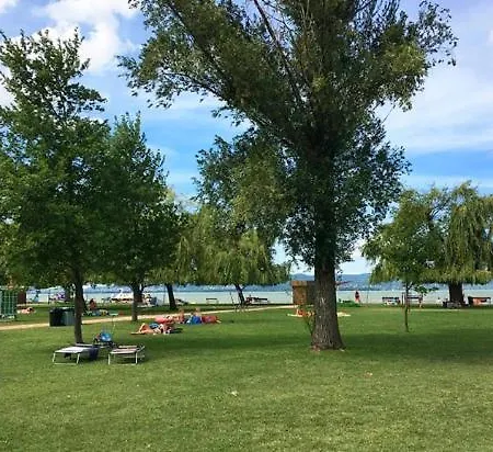 Nyarfa Vendeghaz Apartmán Balatonmáriafürdő